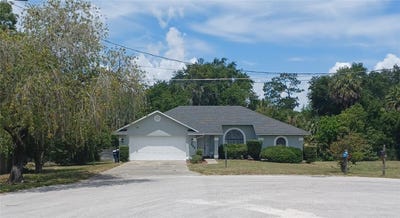 /international/us/805-velma-court-tavares-fl-110108935177/