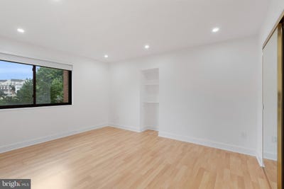 /international/us/1931-n-cleveland-street-arlington-va-110101022096/