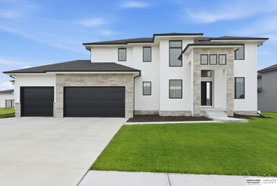 /international/us/21113-ellison-avenue-omaha-ne-110108409086/