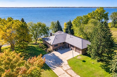 /international/us/38192-n-shore-drive-battle-lake-mn-110120484738/
