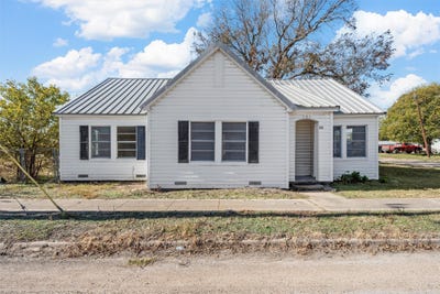 /international/us/403-s-5th-street-rosebud-tx-110119469898/