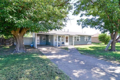 /international/us/308-w-ellwood-boulevard-anton-tx-110101342355/