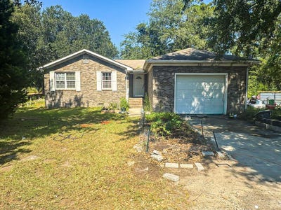 /international/us/389-skyland-farm-road-williston-sc-110102093829/