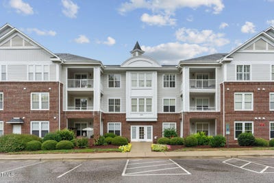 /international/us/232-eyam-hall-lane-apex-nc-110100802805/