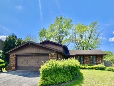 /international/us/22962-bruce-drive-richton-park-il-110108720670/