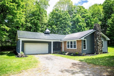 /international/us/317-davis-road-groton-ny-110108577961/