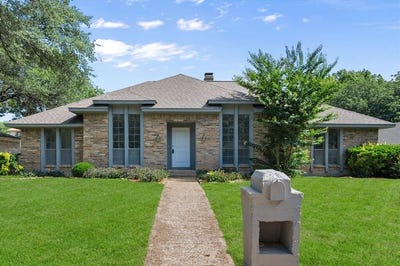 /international/us/1015-lansdale-drive-duncanville-tx-110100656444/