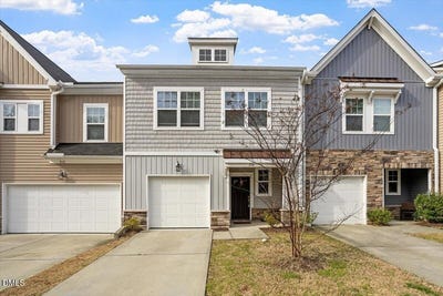 /international/us/210-vista-creek-place-cary-nc-110107265201/