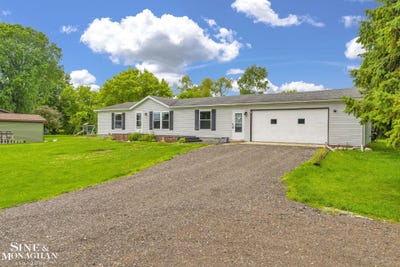 /international/us/433-n-howard-street-croswell-mi-110109052870/