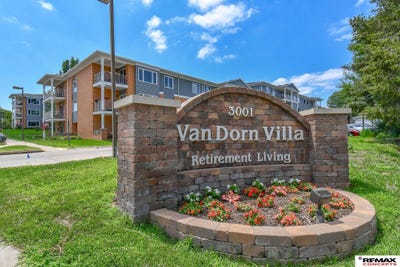 /international/us/3001-s-51st-street-court-lincoln-ne-110108873503/