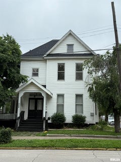 /international/us/401-s-east-street-jacksonville-il-110099582914/