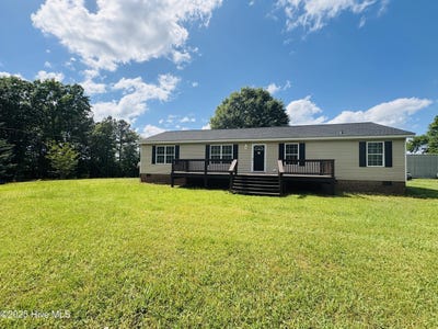/international/us/106-haywood-country-drive-mount-gilead-nc-110099305625/