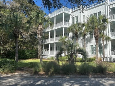 /international/us/652-oglethorpe-avenue-st-simons-island-ga-110102596684/