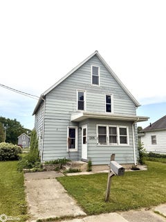/international/us/1305-n-monroe-avenue-mason-city-ia-110108448592/
