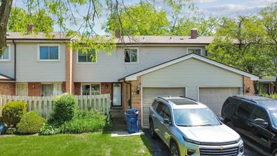 /international/us/872-greenbriar-lane-university-park-il-110108252827/