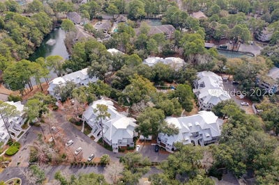 /international/us/14-wimbledon-court-hilton-head-island-sc-110120556088/
