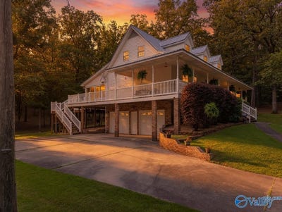 /international/us/2541-16th-street-calera-al-110109115309/