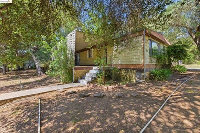 /international/us/17701-woods-way-jamestown-ca-110109216727/