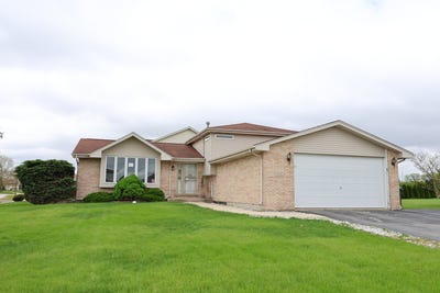 /international/us/5011-fairoaks-court-country-club-hills-il-110108447998/