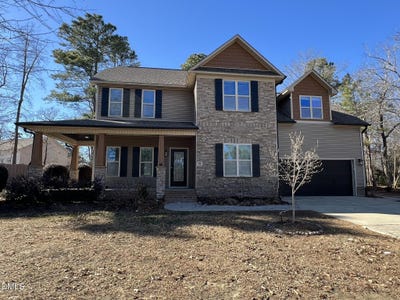 /international/us/19-eaton-drive-angier-nc-110105729714/