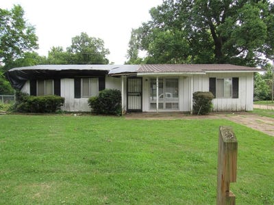 /international/us/706-redwood-drive-forrest-city-ar-110109008889/