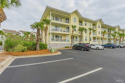 /international/us/8436-gulf-blvd-navarre-beach-fl-110105051255/