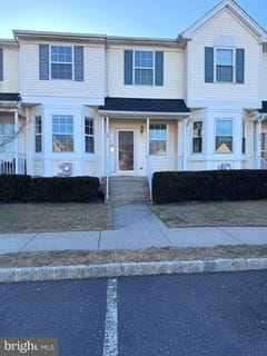 /international/us/30-amesbury-court-robbinsville-nj-110107689191/