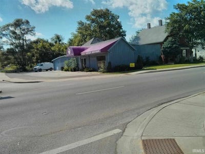 /international/us/756-s-walnut-street-bloomington-in-110104480554/