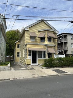 /international/us/148-florence-st-everett-ma-110107054889/