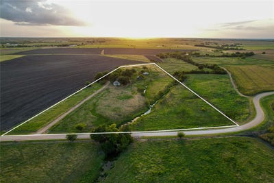 /international/us/14940-cathy-creek-road-holland-tx-110109278997/