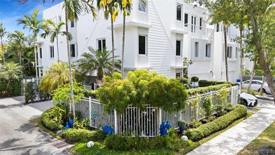 /international/us/306-ne-8th-ave-fort-lauderdale-fl-110098178455/