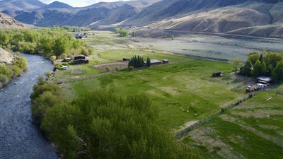 /international/us/1700-chukar-lane-clayton-id-110096978336/