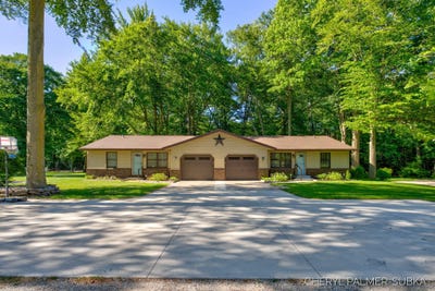 /international/us/16750-taft-road-spring-lake-mi-110108498046/