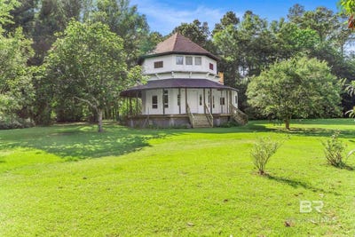/international/us/9165-charlotta-lane-fairhope-al-110107882703/