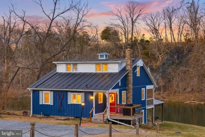 /international/us/3635-riverbend-drive-elkton-va-110104558313/