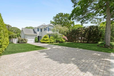 /international/us/90-rogers-avenue-westhampton-beach-ny-110108470720/