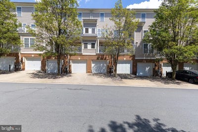 /international/us/4457-b-beacon-grove-circle-fairfax-va-110108361652/