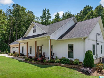 /international/us/256-dorothy-drive-jacksonville-al-110101150348/