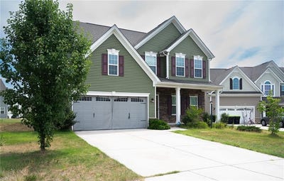 /international/us/217-farmington-place-smithfield-va-110108794618/