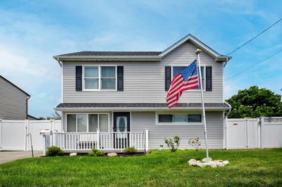 /international/us/872-merillon-avenue-westbury-ny-110100983268/