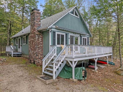 /international/us/10-valley-road-tuftonboro-nh-110120122835/