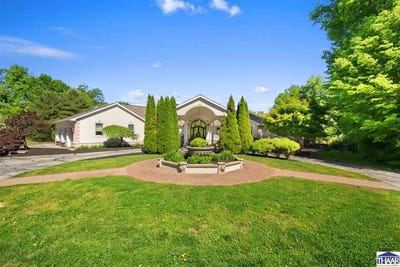 /international/us/3720-terri-lynn-street-terre-haute-in-110108299226/