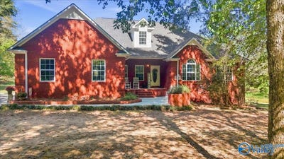 /international/us/5750-county-road-1043-vinemont-al-110120466031/
