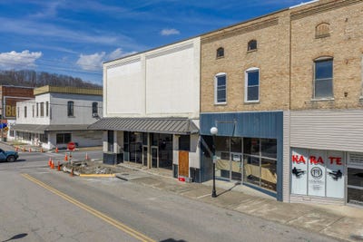 /international/us/141-149-w-21st-st-buena-vista-va-110108191083/