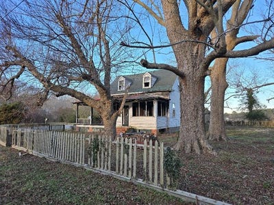 /international/us/29710-burtons-shore-rd-locustville-va-110097495600/