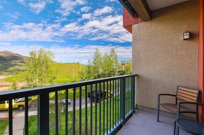 /international/us/2300-mt-werner-circle-steamboat-springs-co-110107960033/