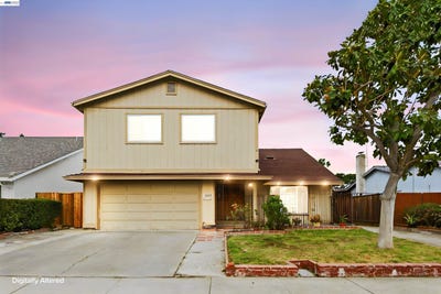 /international/us/3223-san-carvante-way-union-city-ca-110120694237/