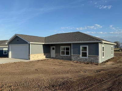 /international/us/211-e-21st-beloit-ks-110103719964/