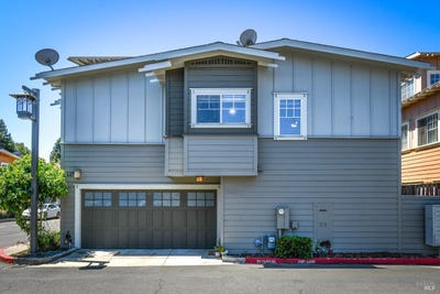/international/us/127-valley-oak-drive-napa-ca-110108581171/