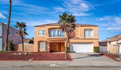 /international/us/2611-redington-street-palmdale-ca-110106923273/